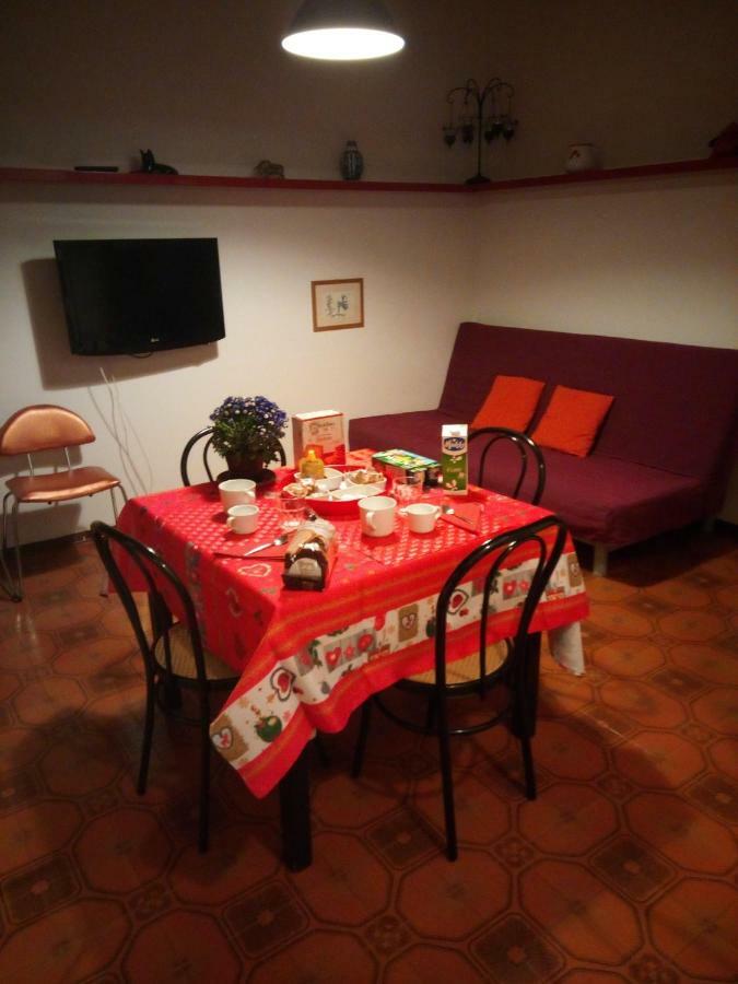 דירות סקנדיצ'י Casa Venturi מראה חיצוני תמונה